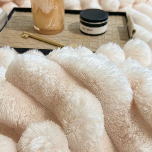 Плед Coral Fleece рельефный 150x200 см Beige 3_08638 фото