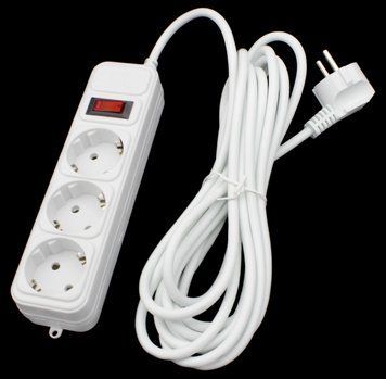 Подовжувач Maxxter SPM3-G з 3 розетками та довжиною 4.5 метра White 7_02383 фото