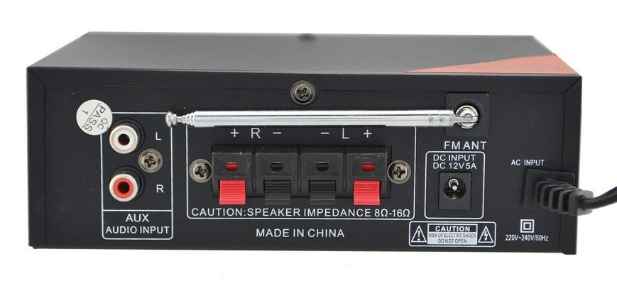 Усилитель звука UKC AK-699BT Bluetooth FM USB 2x300W 4_00587 фото