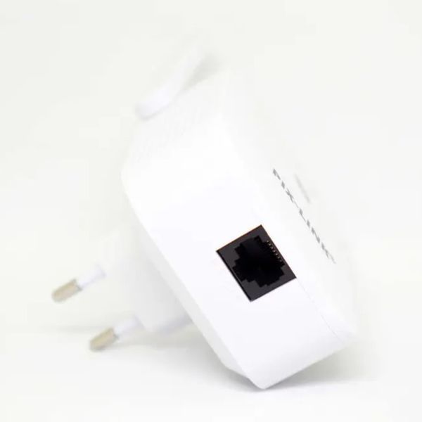 Ретранслятор Wi-Fi Pix-Link WR53Q 300 Mbps белый 3_05680 фото